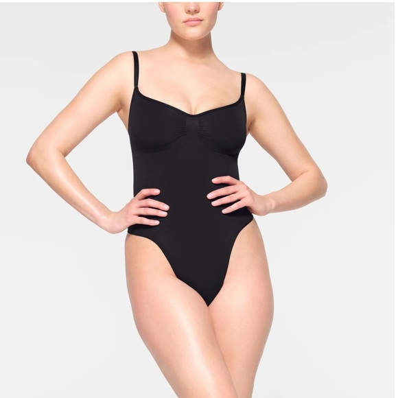 Skims S/M sculpting thong bodysuit onyx - Picture 2 of 6